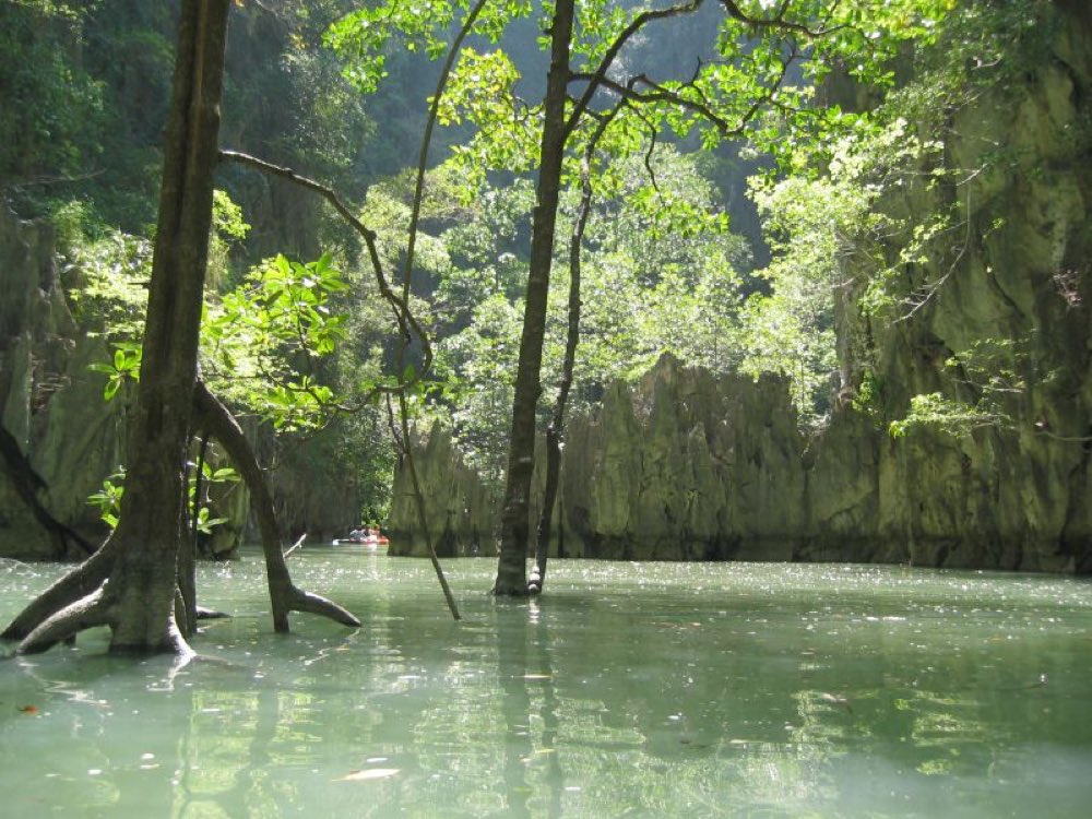 Still green water inside a hong lagoon